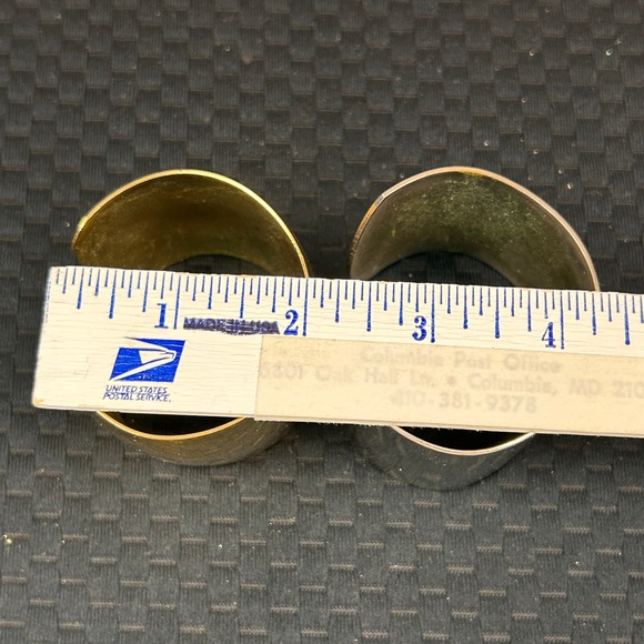 Vintage Style Wide Metallic Cuff Bracelet Set Gold and Silver Tone Minimalist - Picture 6 of 6